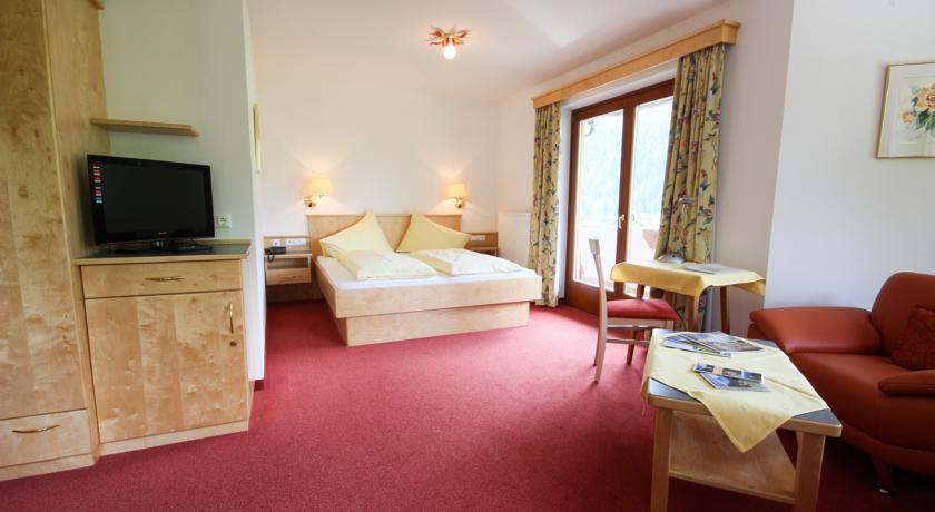 Hotel Garni Sonnblick Bad Kleinkirchheim Rum bild