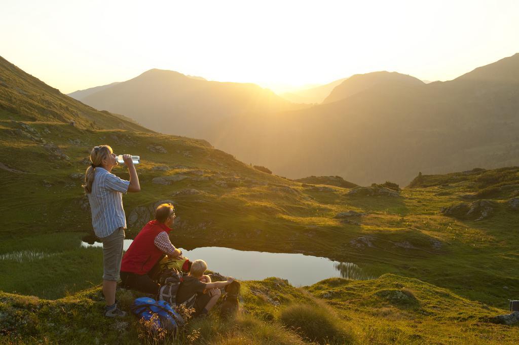Hotel Garni Sonnblick Bad Kleinkirchheim Exteriör bild