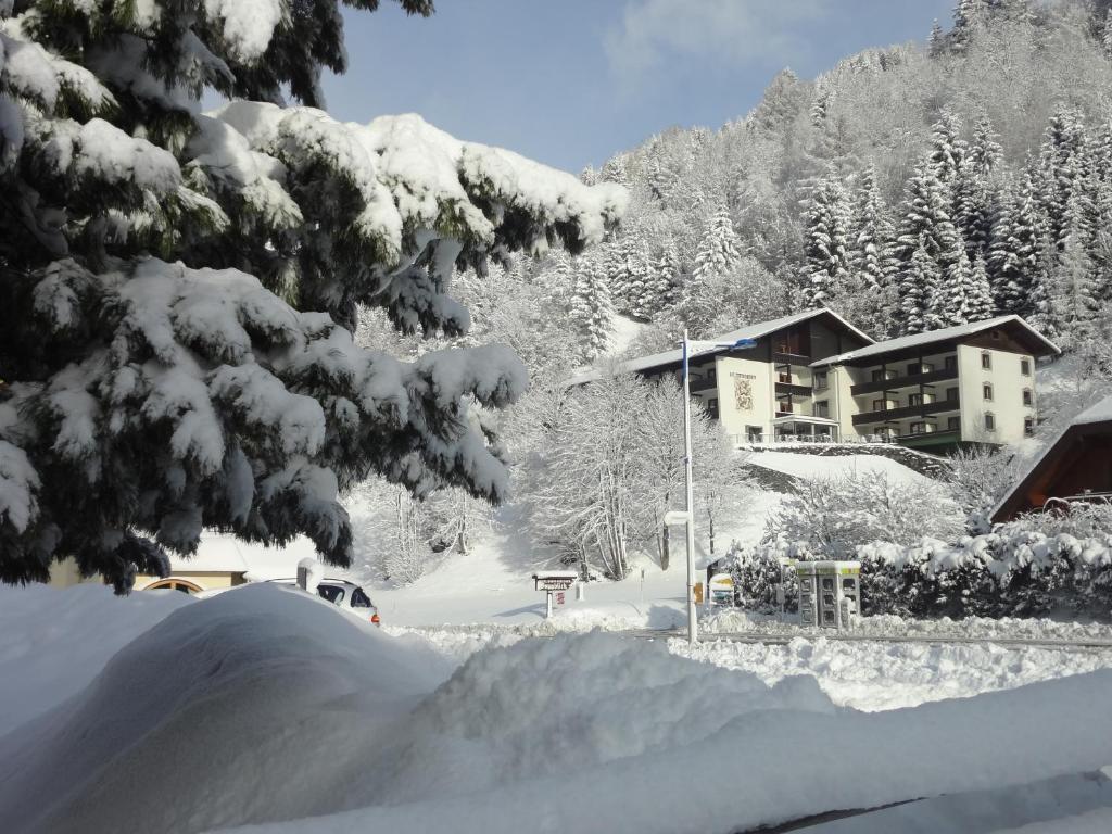 Hotel Garni Sonnblick Bad Kleinkirchheim Exteriör bild